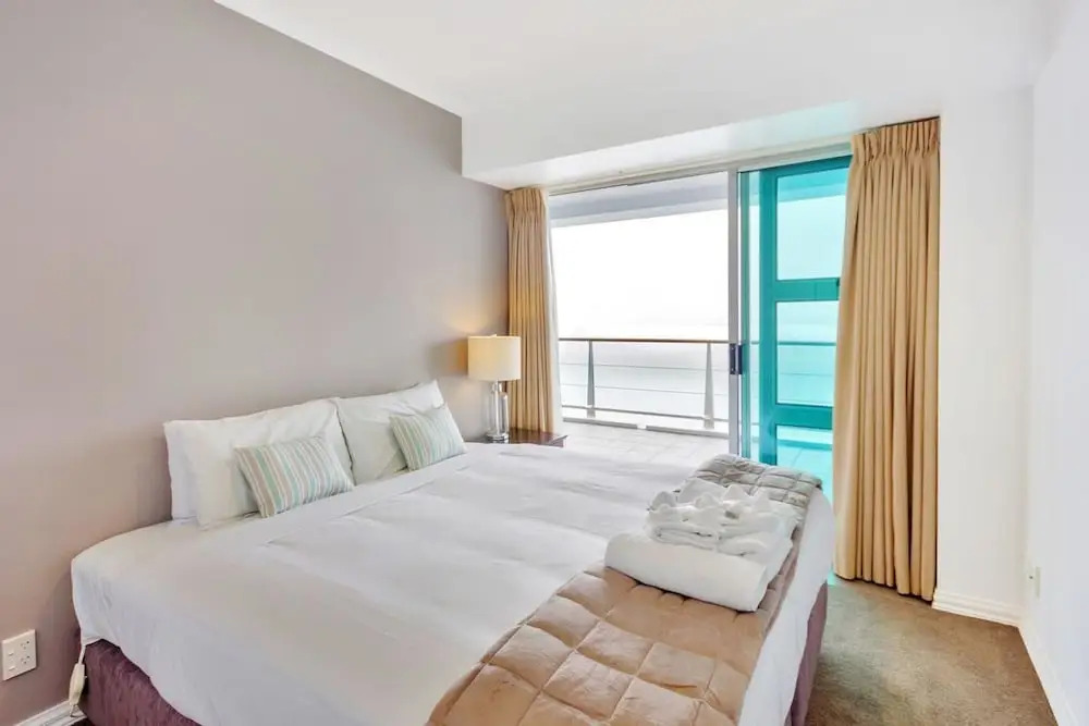 QV Stunning Waterfront Apartment - 378
