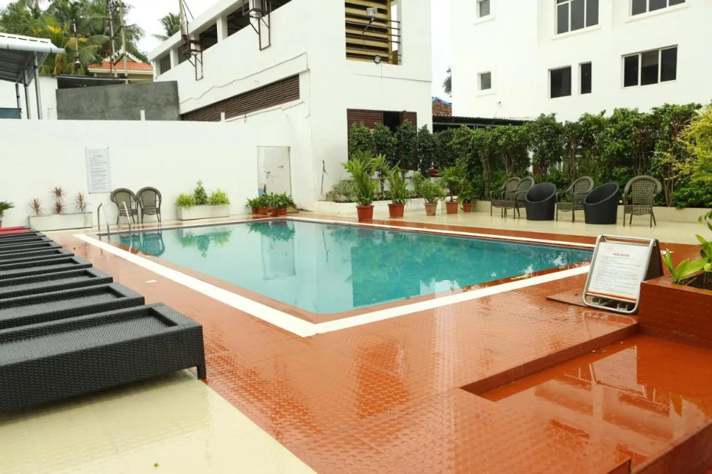 Joys Palace Hotel