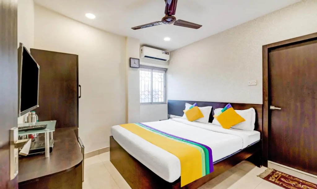 Itsy Hotels Neeranand Plaza, Bhawanipur