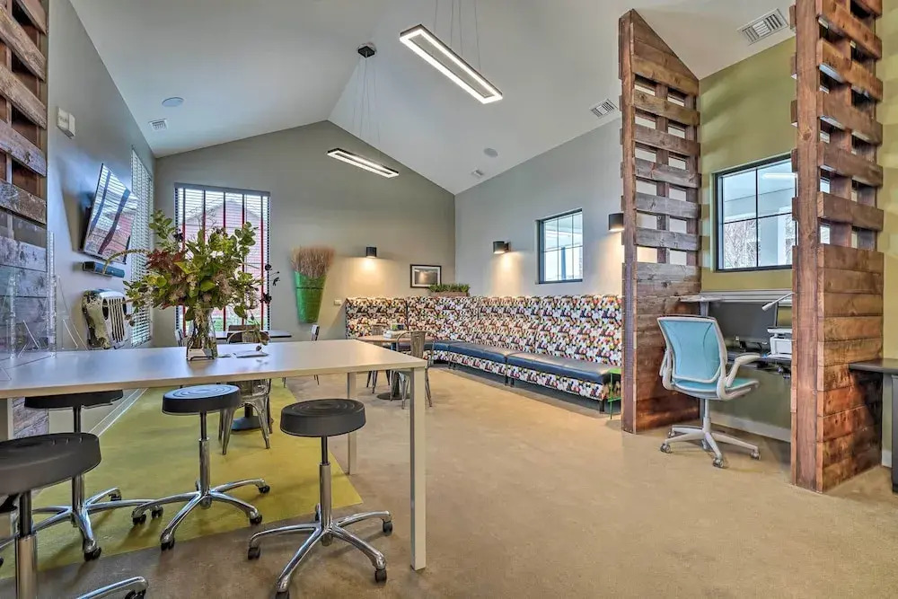 Modern Townhome 4 Mi to Downtown Frederick