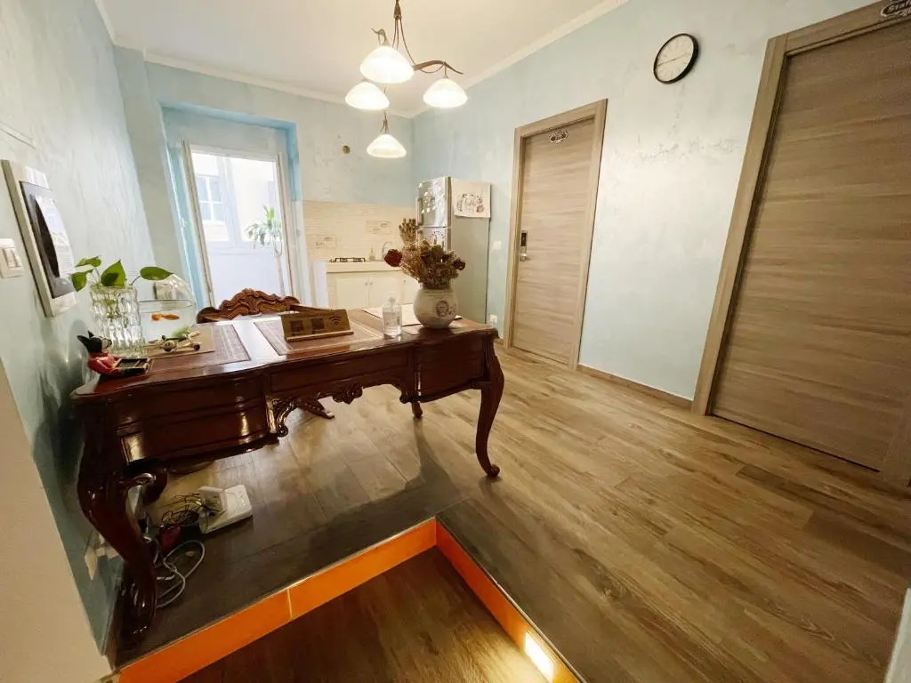 Iris Guest House