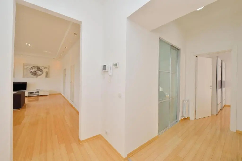 Eden Penthouse Apartments