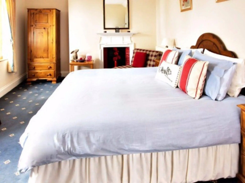 Harewood End Inn