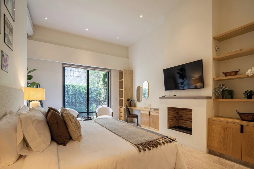 HOLT Parque Juarez Privada Stunning 5BR Villa