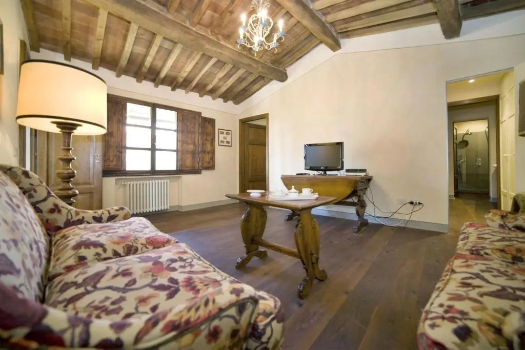 Torre Di Montelopio by Salogi Villas