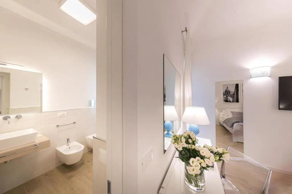 La Home42 Suite