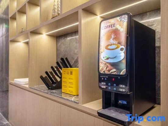 Lefe Bank Hotel