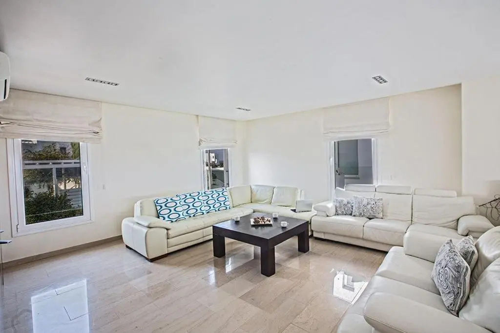 Villa Fig Tree Bay Frontline,Luxury 4Bdr Sea-Front Protaras Villa With Pool