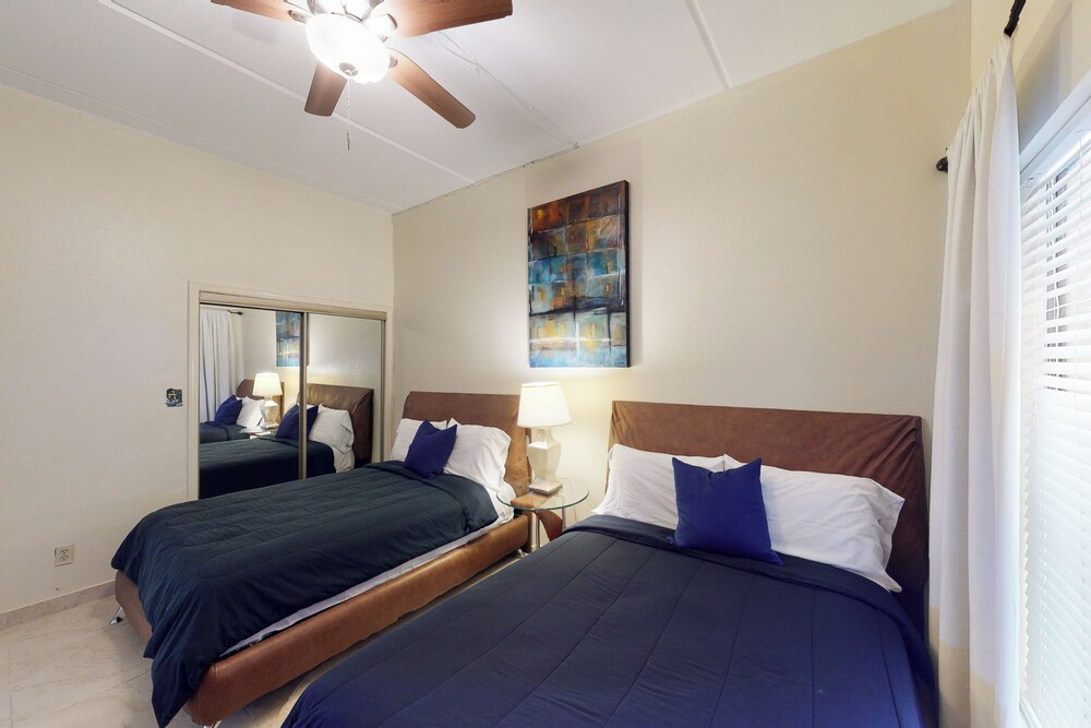 Gulf-view 3br, Patio, Yard: Suntide III - Unit 101