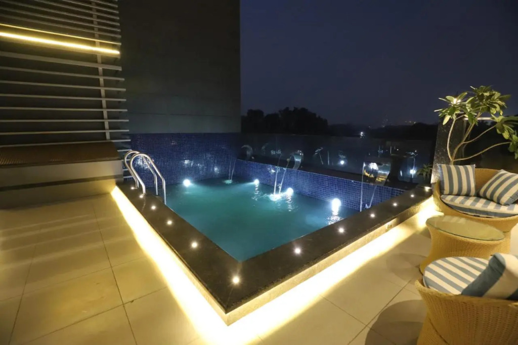 The Pristine Hotel Kanpur