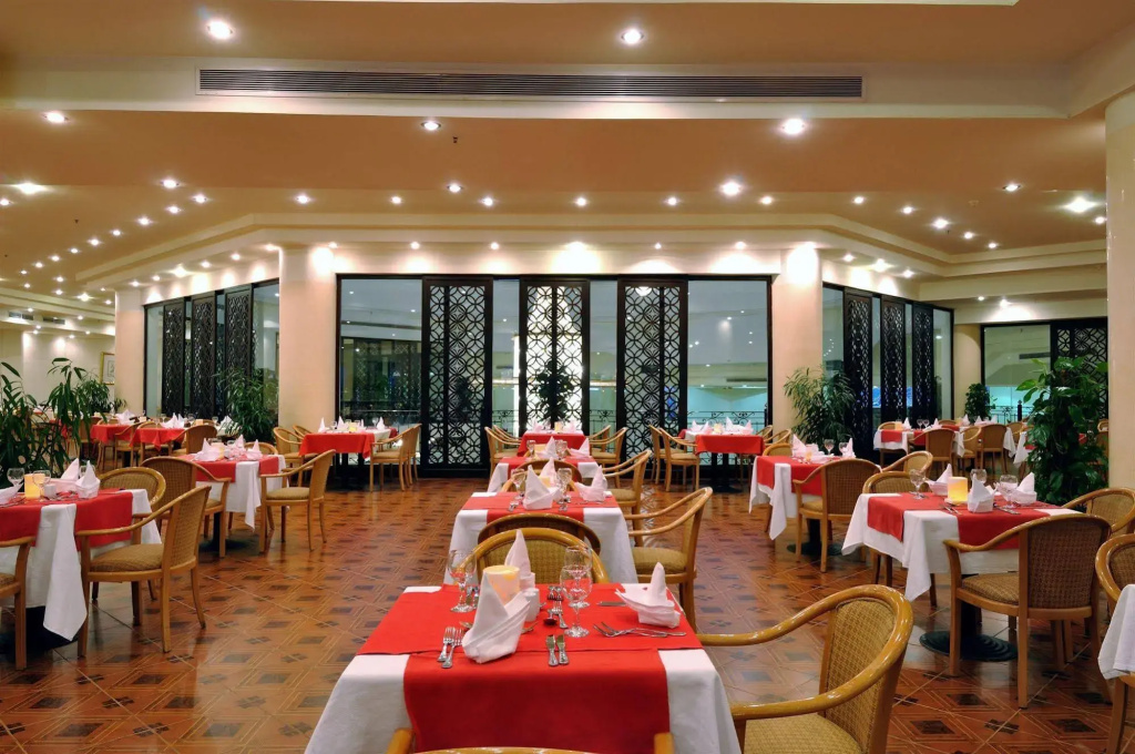 Курортный отель Grand Oasis Resort