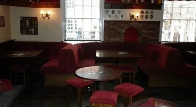Dixie Arms