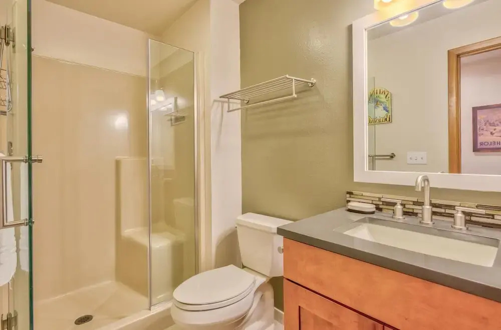 2 Tan Oak-Hot Tub-3BR/2BA