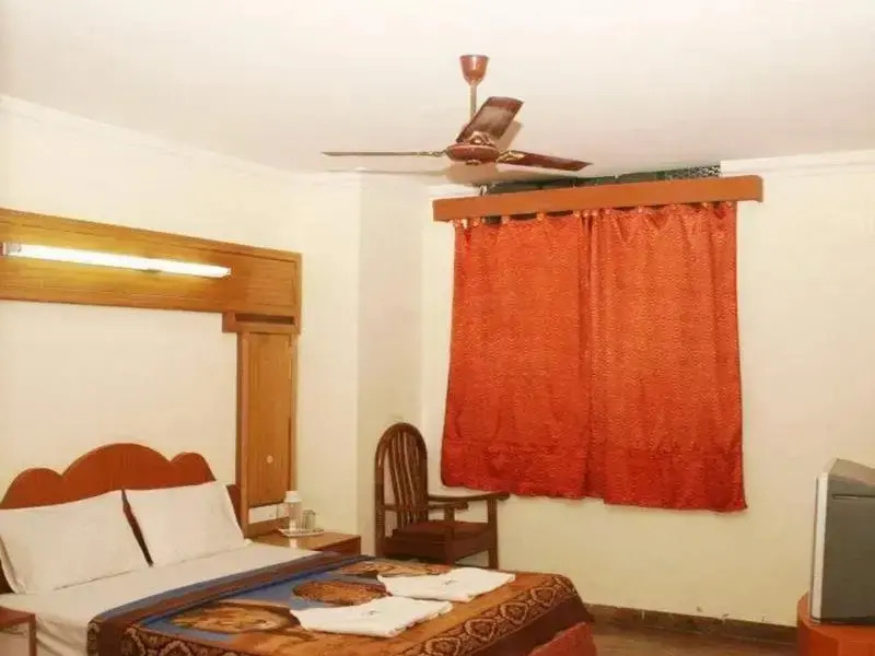 Hotel Sharq Residency
