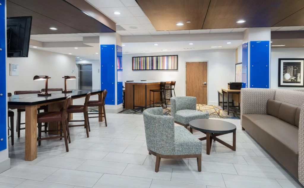 Holiday Inn Express & Suites- Sugar Land SE - Missouri City by IHG