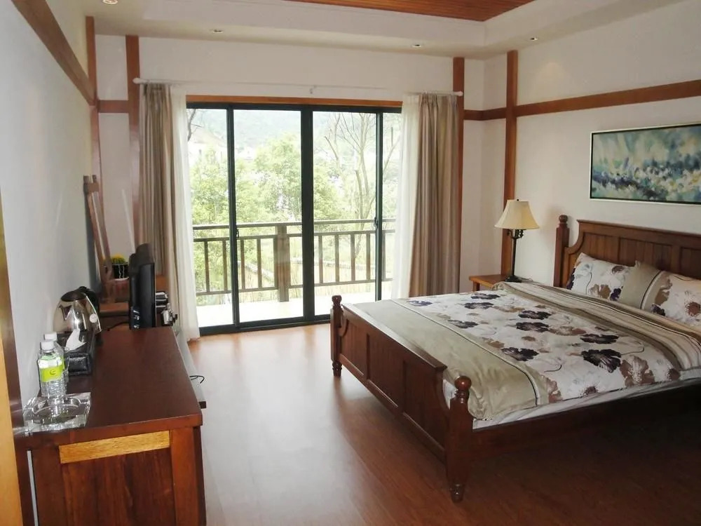 Suzhou Greendoor Resort Hotel