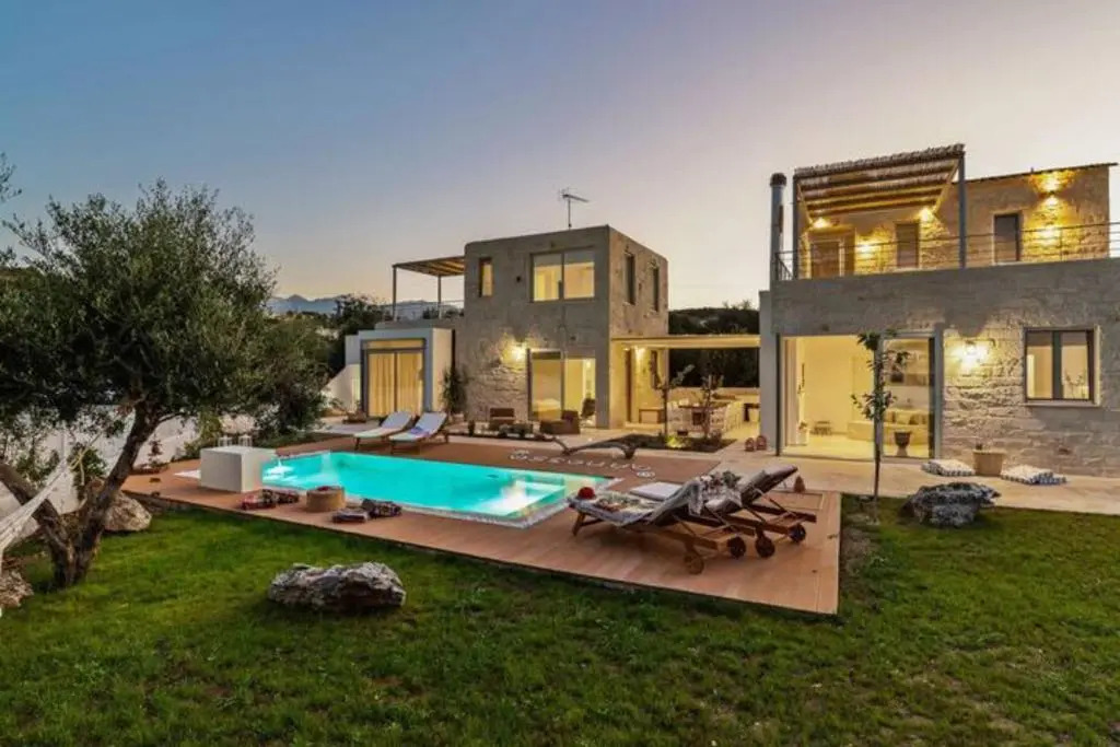 Annassa Suites