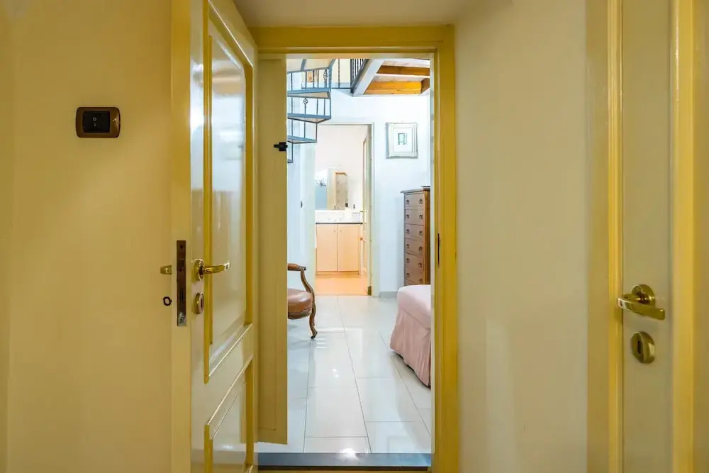 Homely City Apartment by Wonderful Italy
