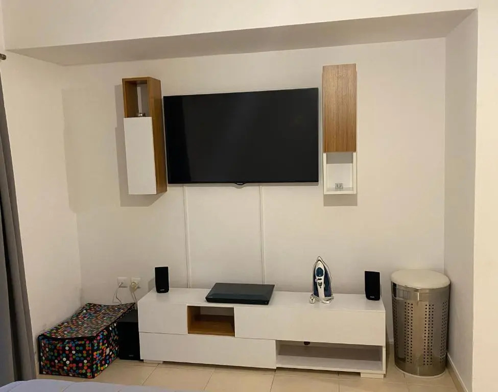 Luxury studio with SPA close to athens airport