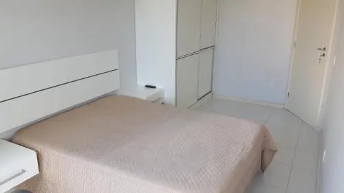 Apto Ingleses à 50mts da praia