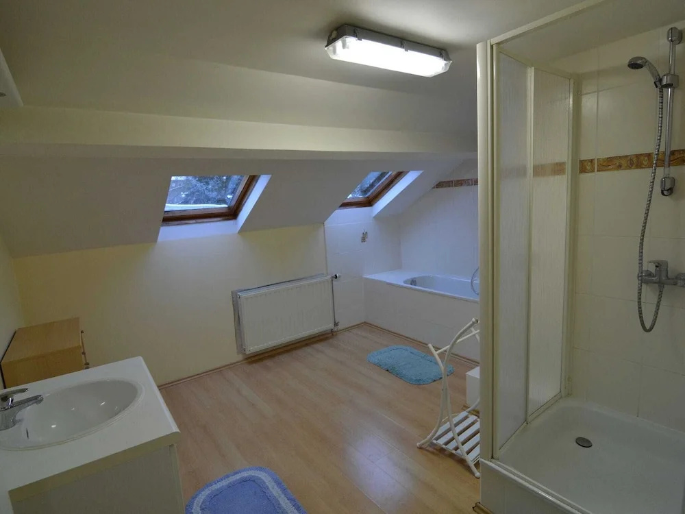 Charming Holiday Home in Halleux with Garden