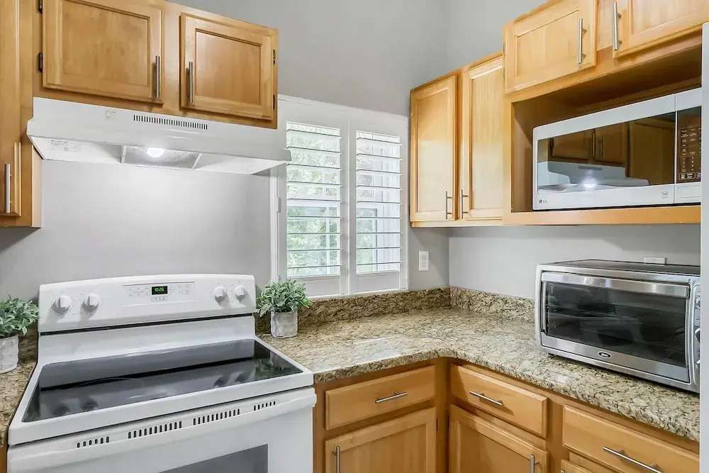 Cozy Apartment Only Miles From Disney Community Pool And Jacuzzii