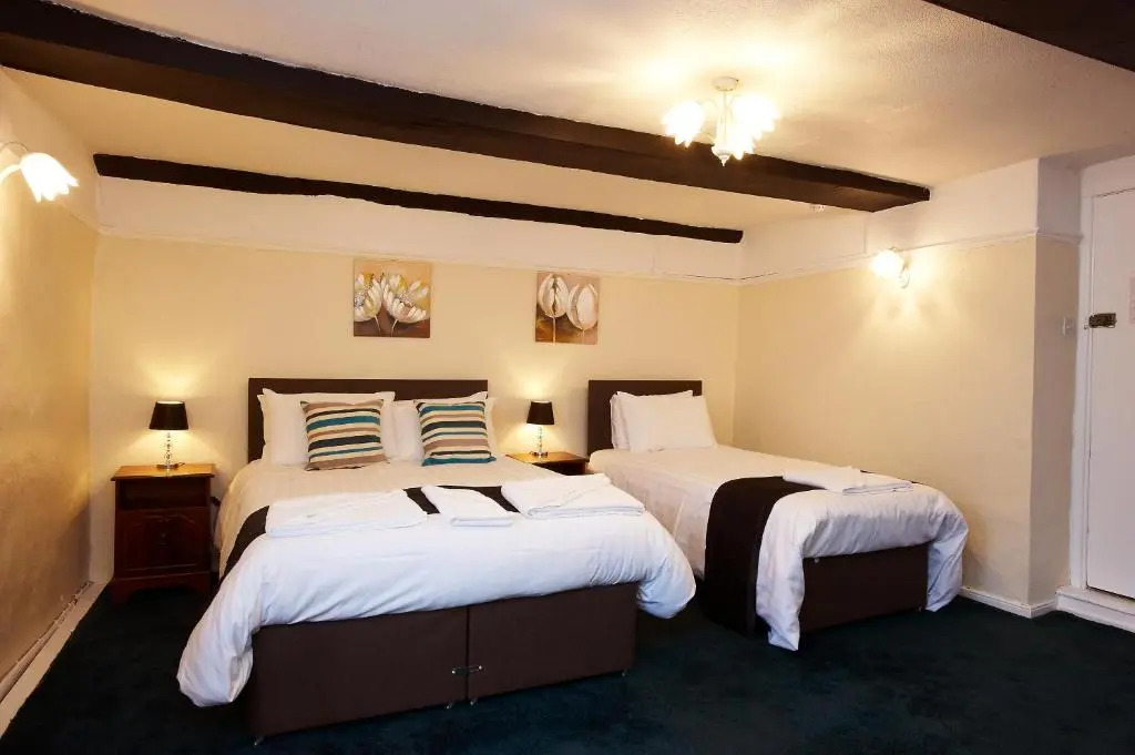 The Black Swan Inn