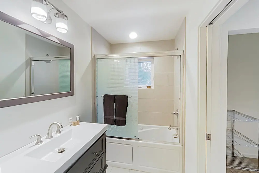 New Listing! Modern New-build In Kachina Ge 4 Bedroom Home