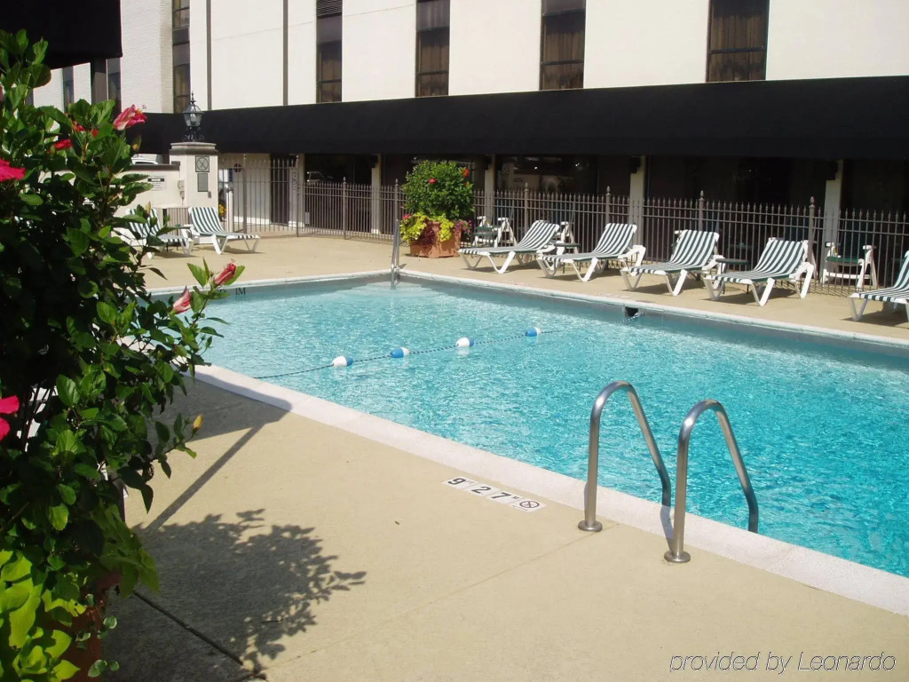 DoubleTree by Hilton St. Louis Airport, MO