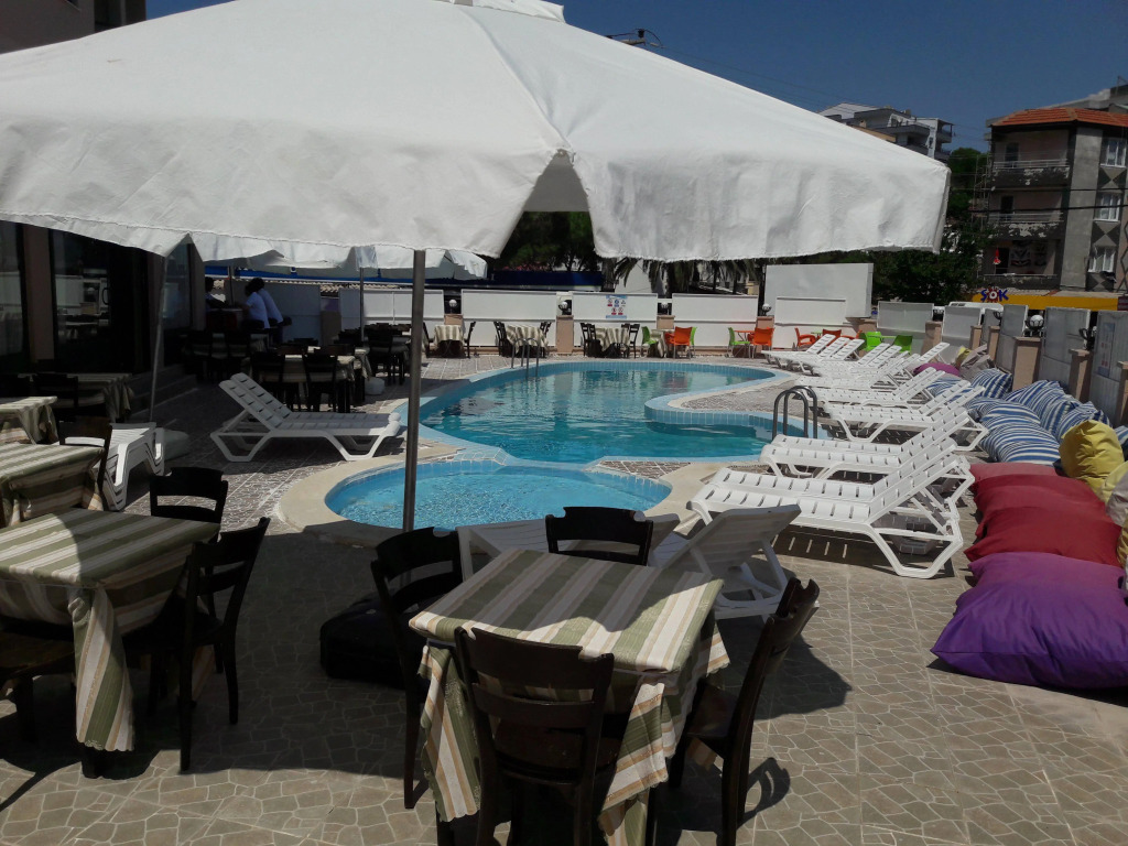 Club Urgench Hotel