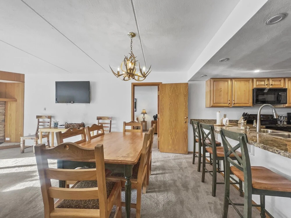 Sl299 Spruce Lodge 2br 2ba 2 Bedroom Condo by RedAwning
