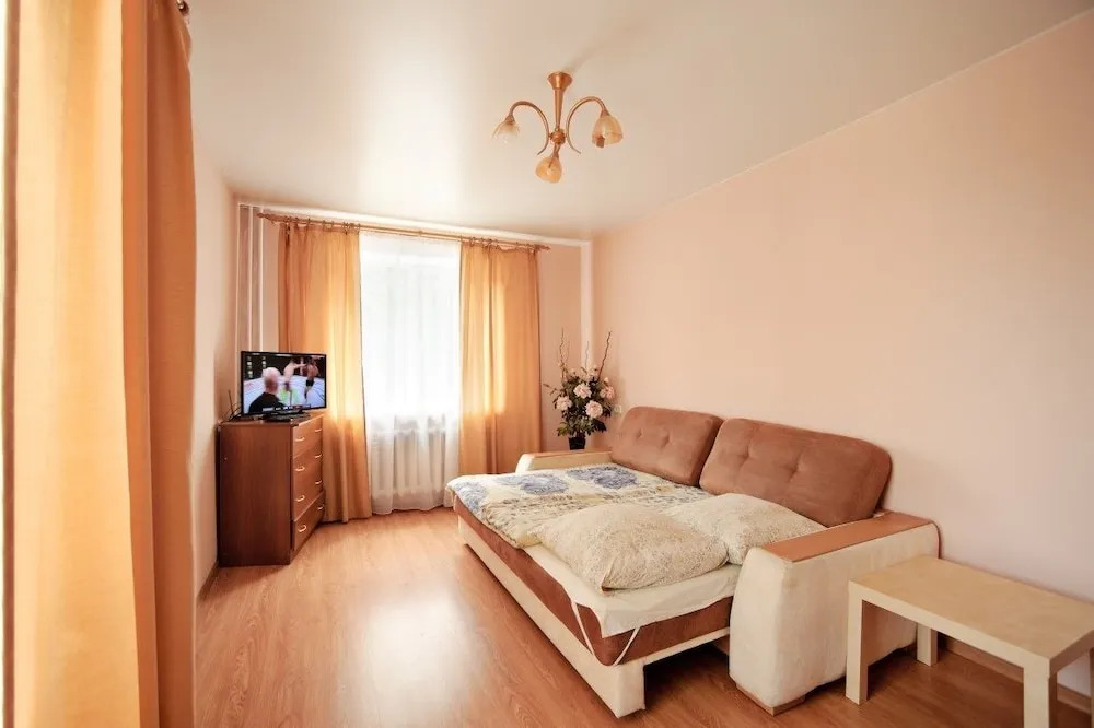 Apartment on Alliluyeva 12a-26