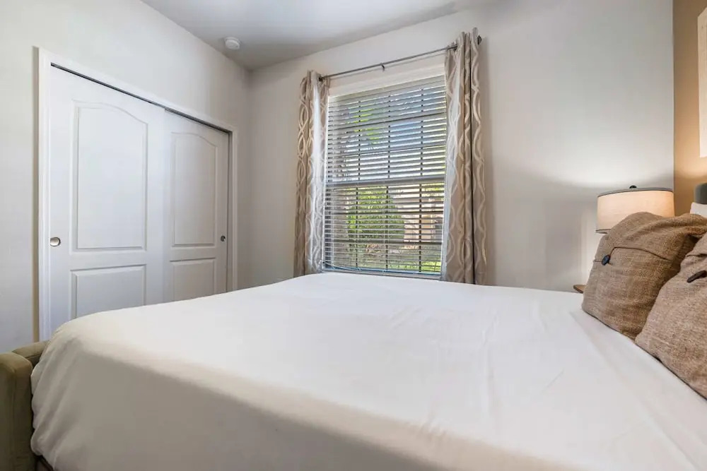 Townhome With Private Pool, BBQ & Free Waterpark!