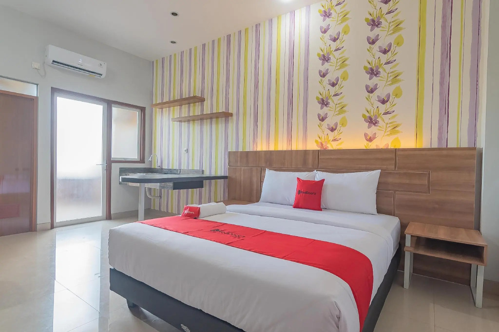RedDoorz Plus near Taman Budaya Samarinda