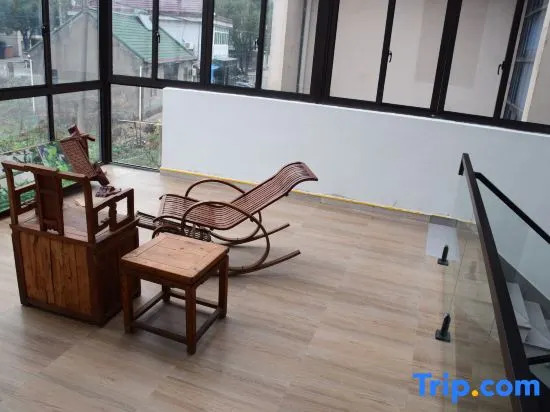 Xinxi Hostel