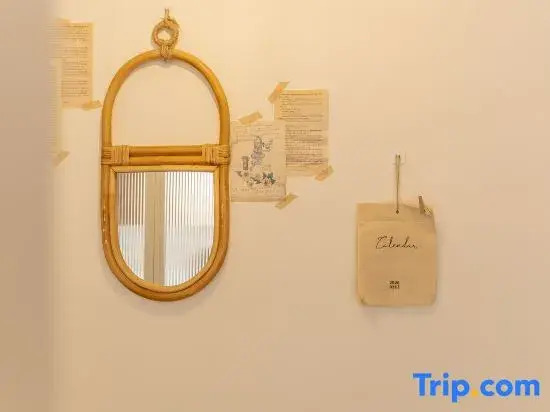Stay Loop Stay Loop Cozy two-room stay in the center of Seoul, luggage storage available