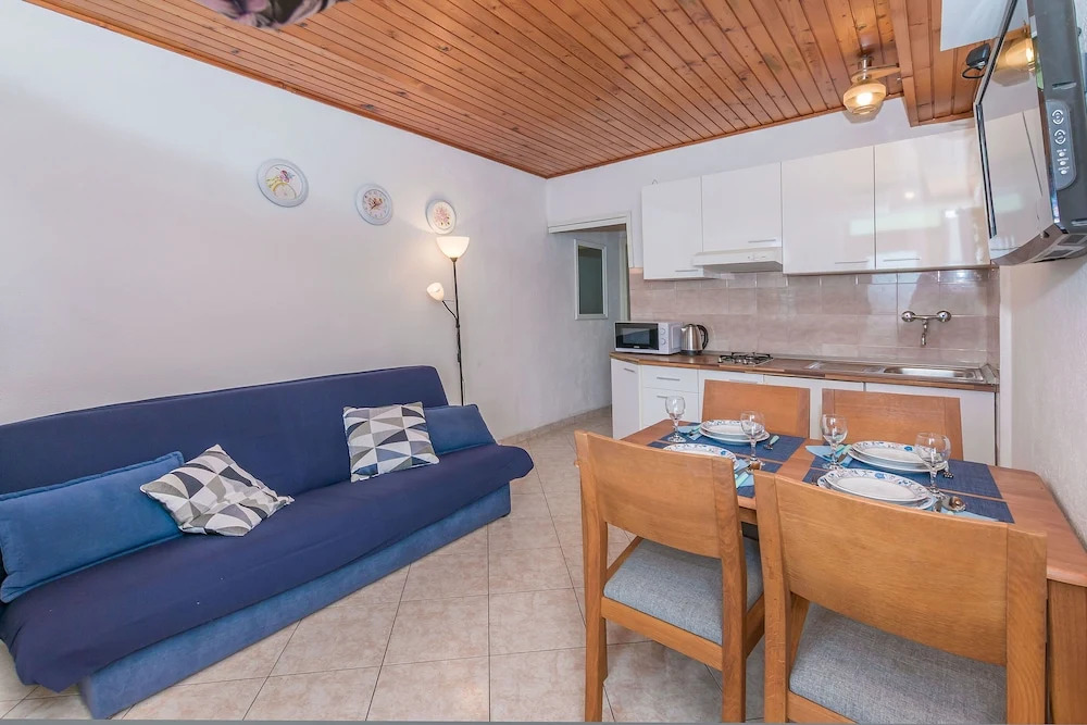Apartments Josip