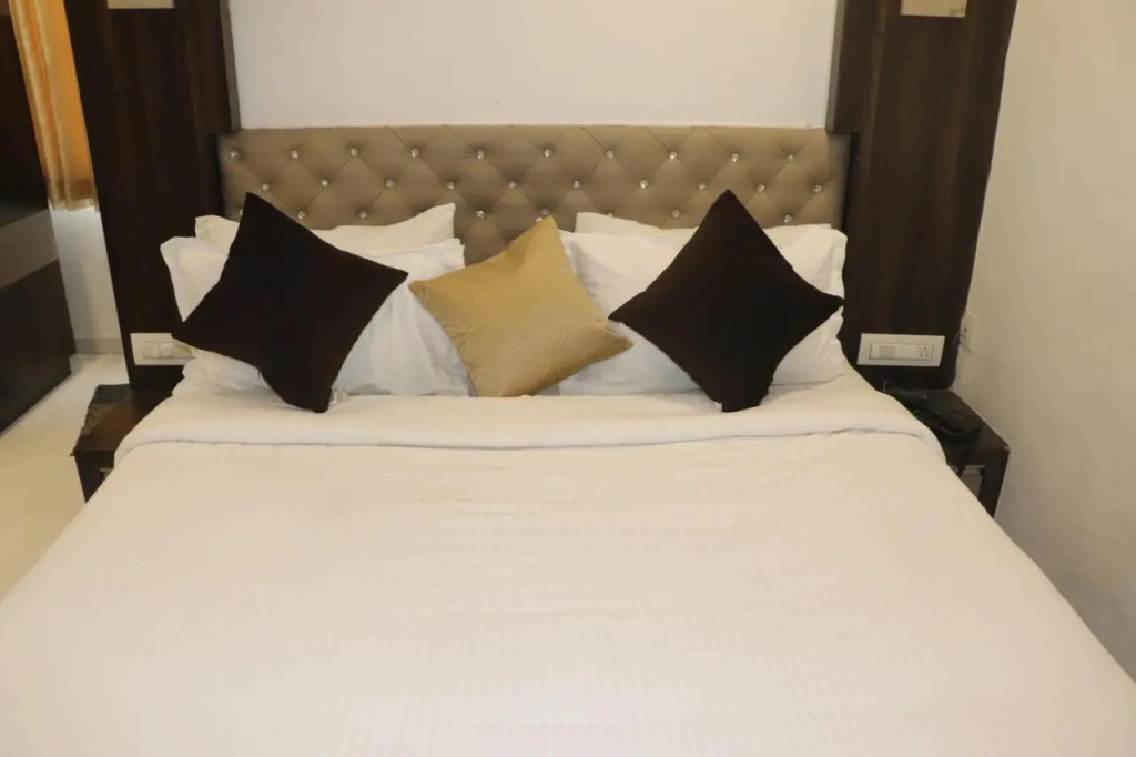 Hotel Park Residency