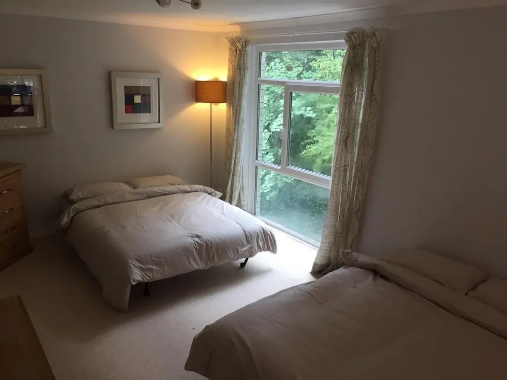 NEW Cosy 1BD Flat in the Heart of Llandough -wales