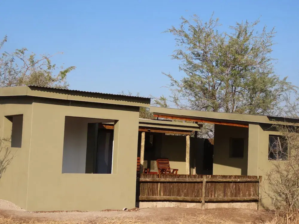 Sunset Lodge & Safaris