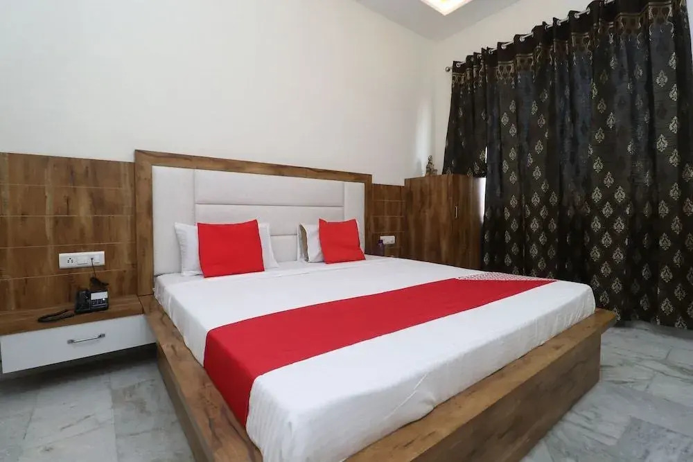 Hotel Indigo by OYO Rooms