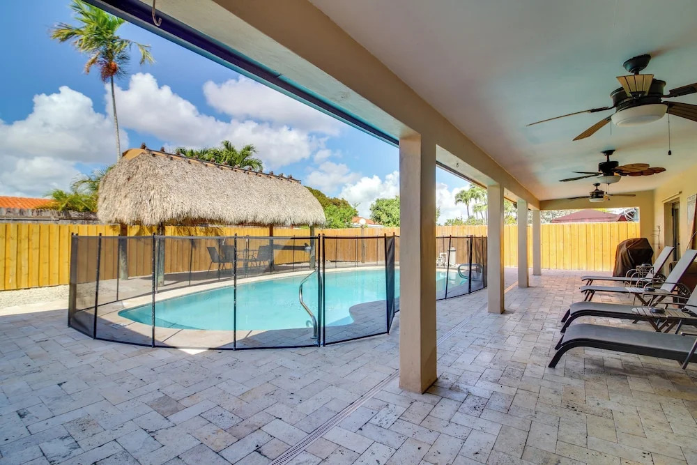 Group-friendly Miami Getaway 2 Mi to FIU