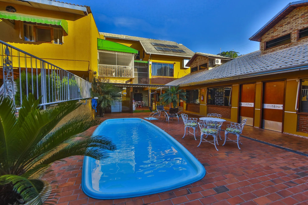 Hotel e Pousada Caroline