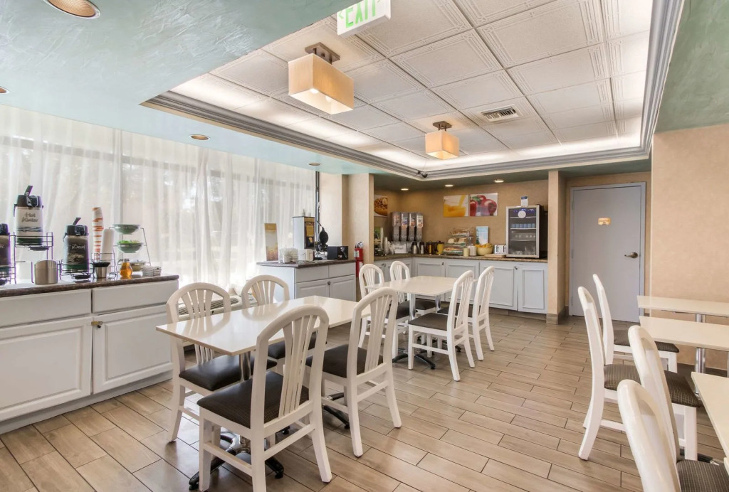 Boca By The Sea Hotel