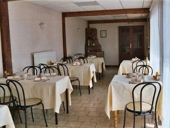 Le Relais Des Dix Crus - Logis Hôtel