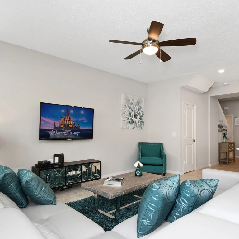 Four Bedroom Sleeps 10 Compass Bay Resort 5121