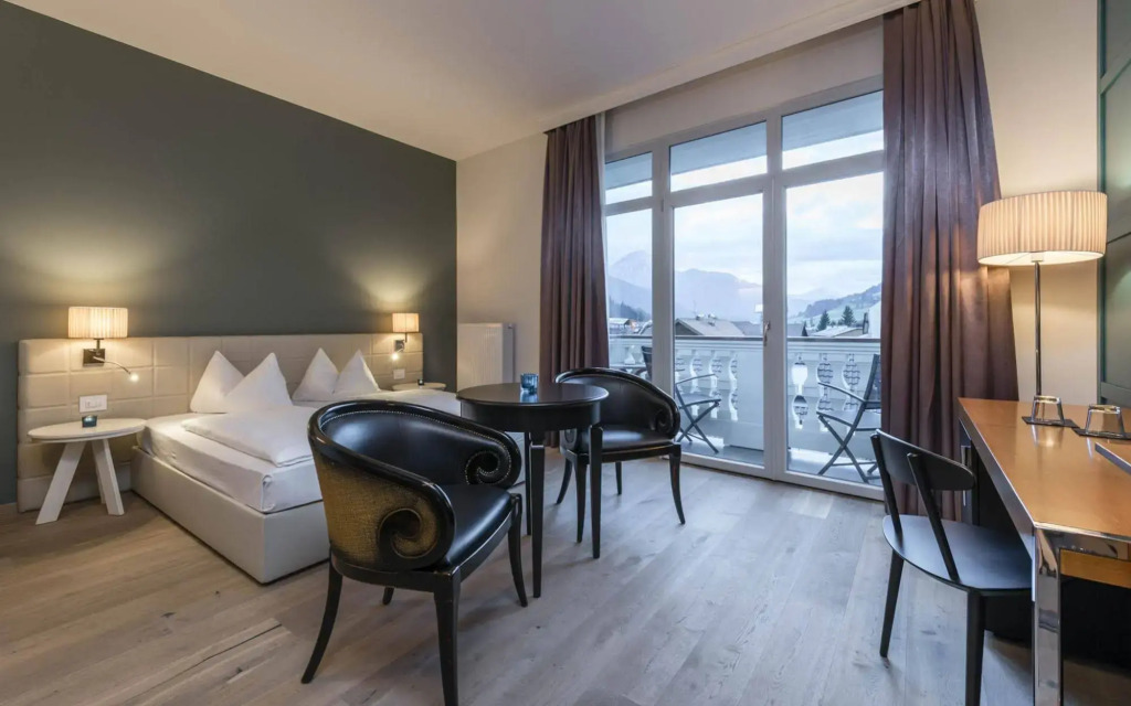 Post Hotel