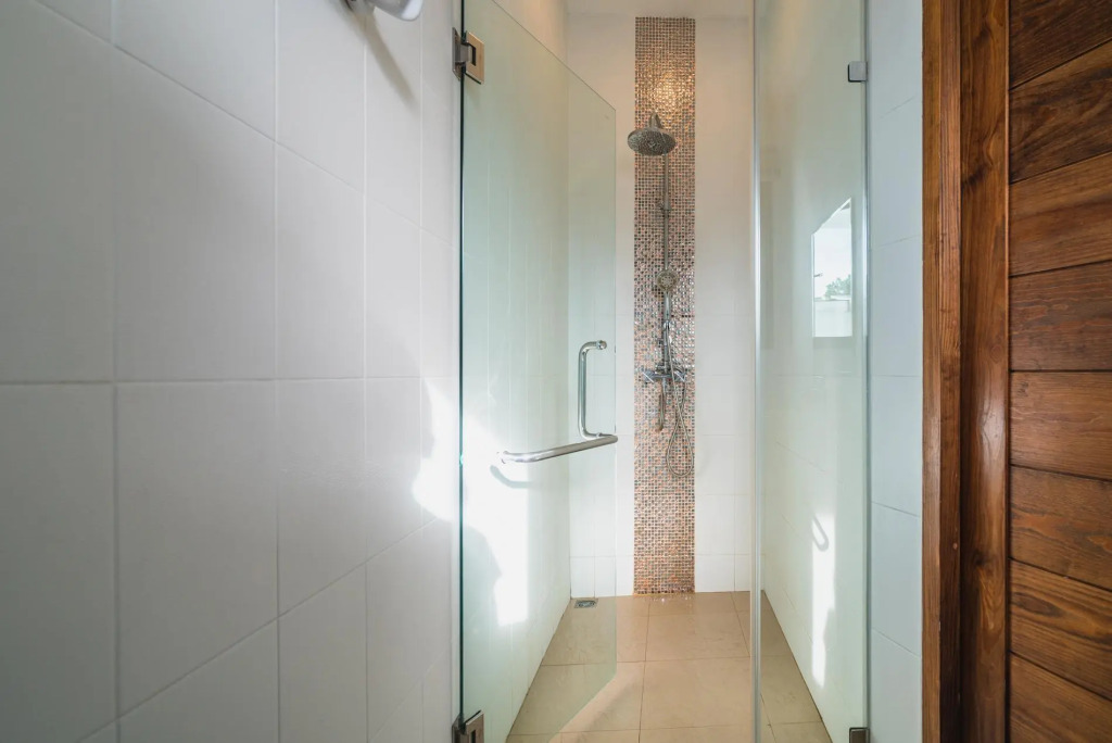 AP West 4 - Private pool in the heart of Kamala