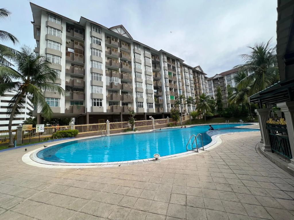 Ocean View Studio Unit at Homey Homes