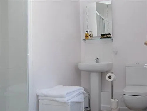 Old Riverview Guesthouse